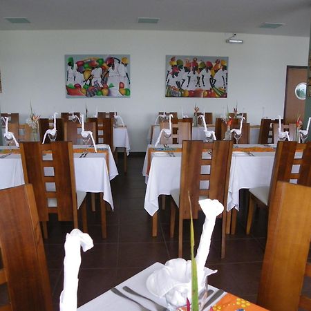 Ramada By Wyndham Furnaspark Formiga Ngoại thất bức ảnh