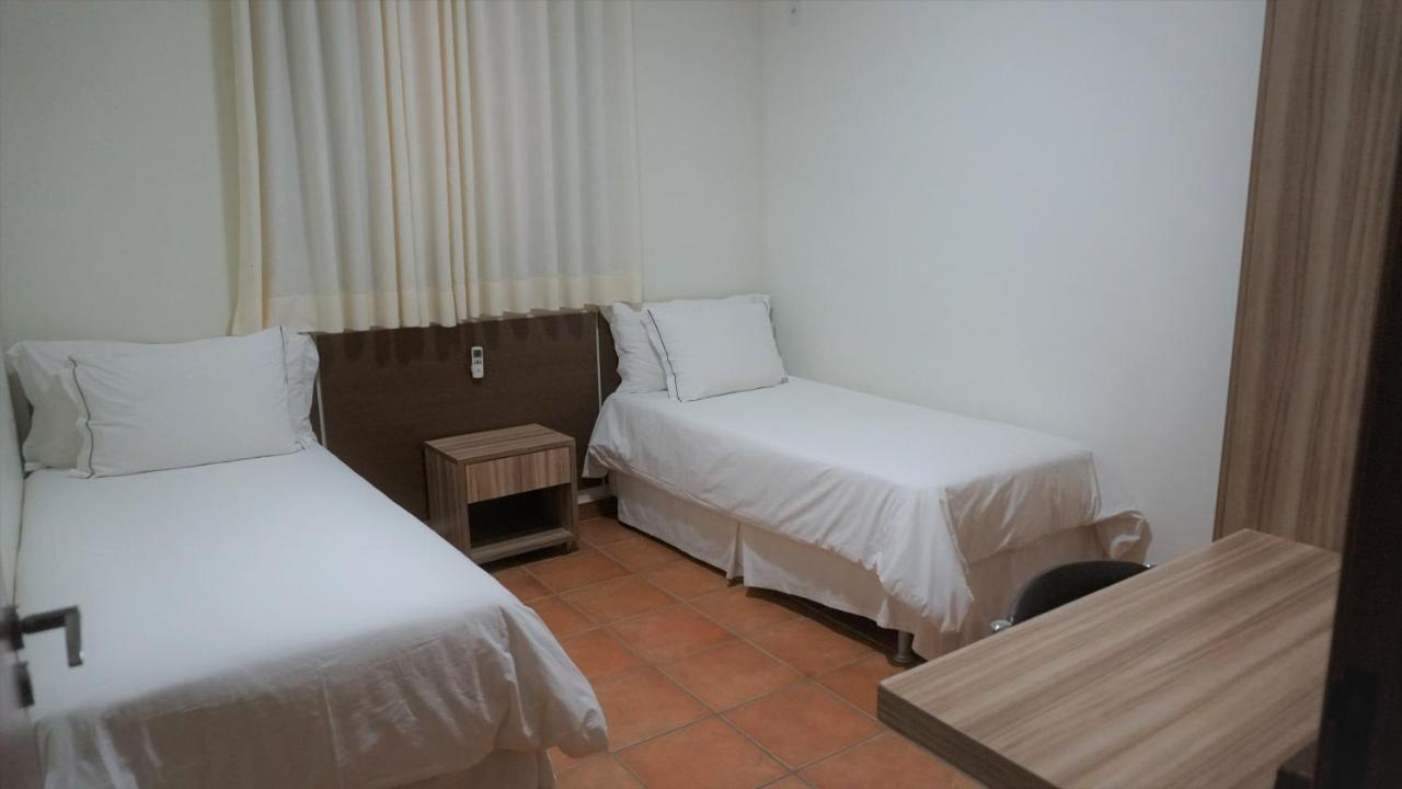 Ramada By Wyndham Furnaspark Formiga Ngoại thất bức ảnh