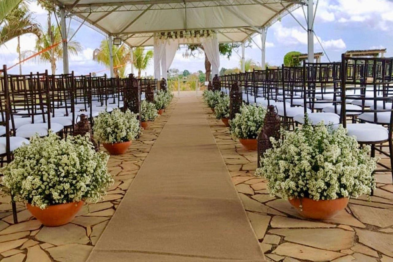 Ramada By Wyndham Furnaspark Formiga Ngoại thất bức ảnh