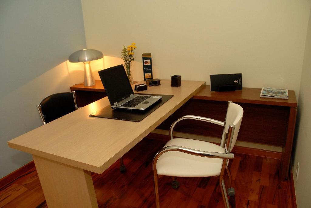 Ramada By Wyndham Furnaspark Formiga Phòng bức ảnh