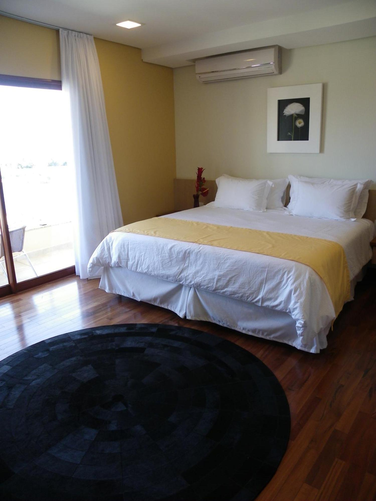 Ramada By Wyndham Furnaspark Formiga Ngoại thất bức ảnh