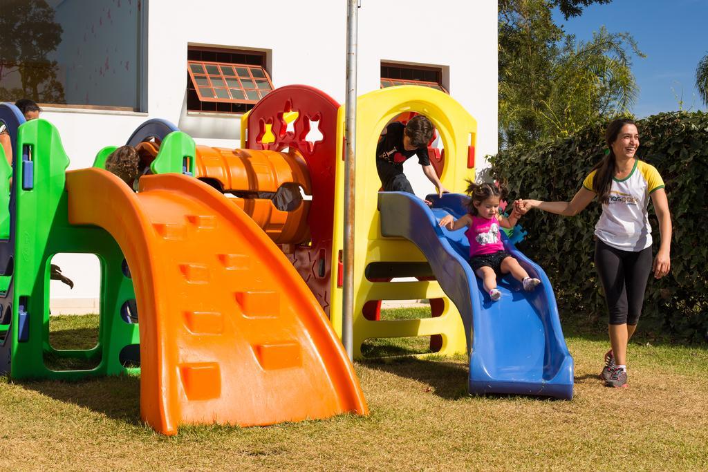 Ramada By Wyndham Furnaspark Formiga Ngoại thất bức ảnh